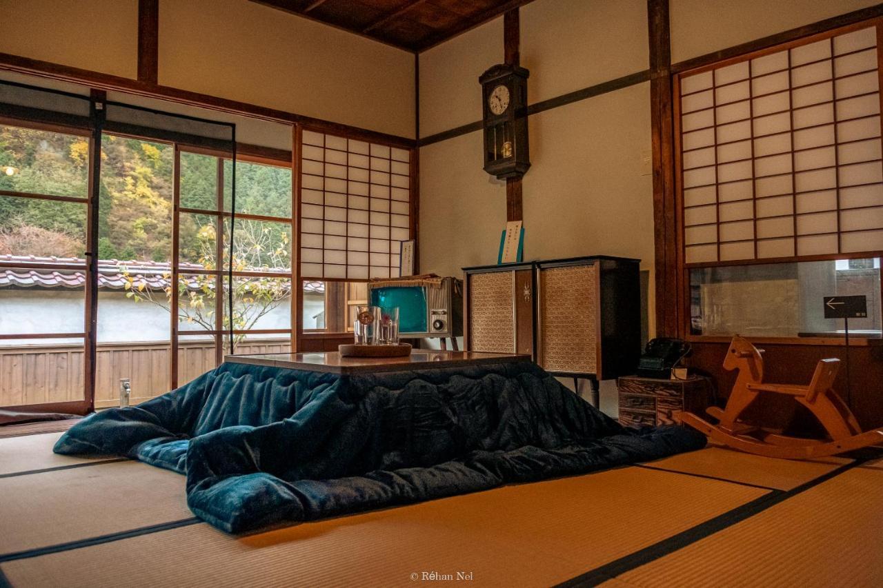 Japan'S Oldest Remaining Company Housing Villa Asago Exteriör bild