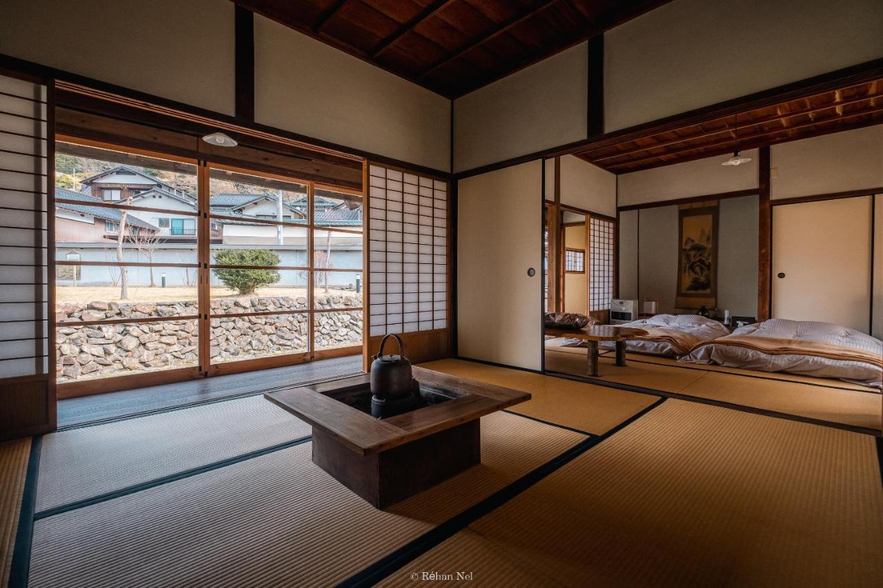 Japan'S Oldest Remaining Company Housing Villa Asago Exteriör bild