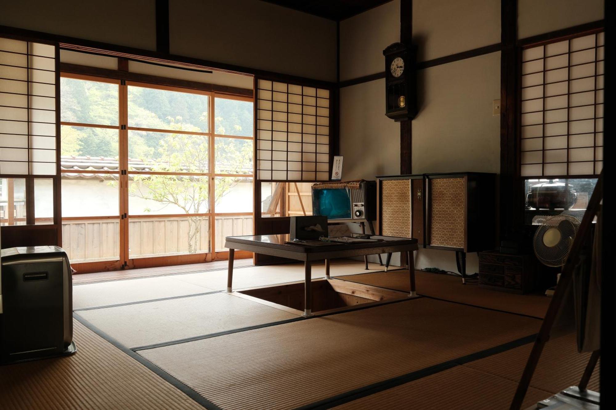 Japan'S Oldest Remaining Company Housing Villa Asago Exteriör bild