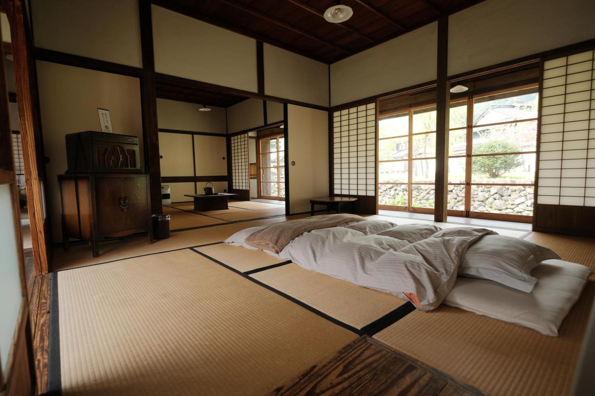 Japan'S Oldest Remaining Company Housing Villa Asago Exteriör bild