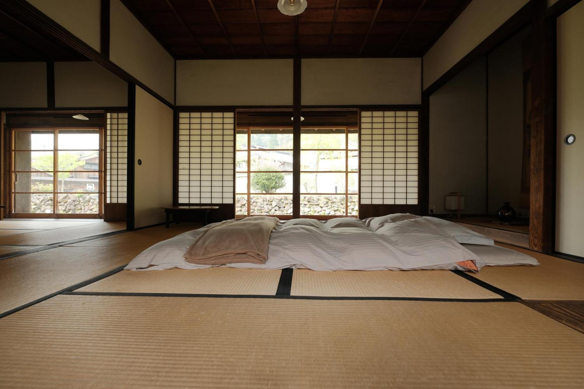 Japan'S Oldest Remaining Company Housing Villa Asago Exteriör bild