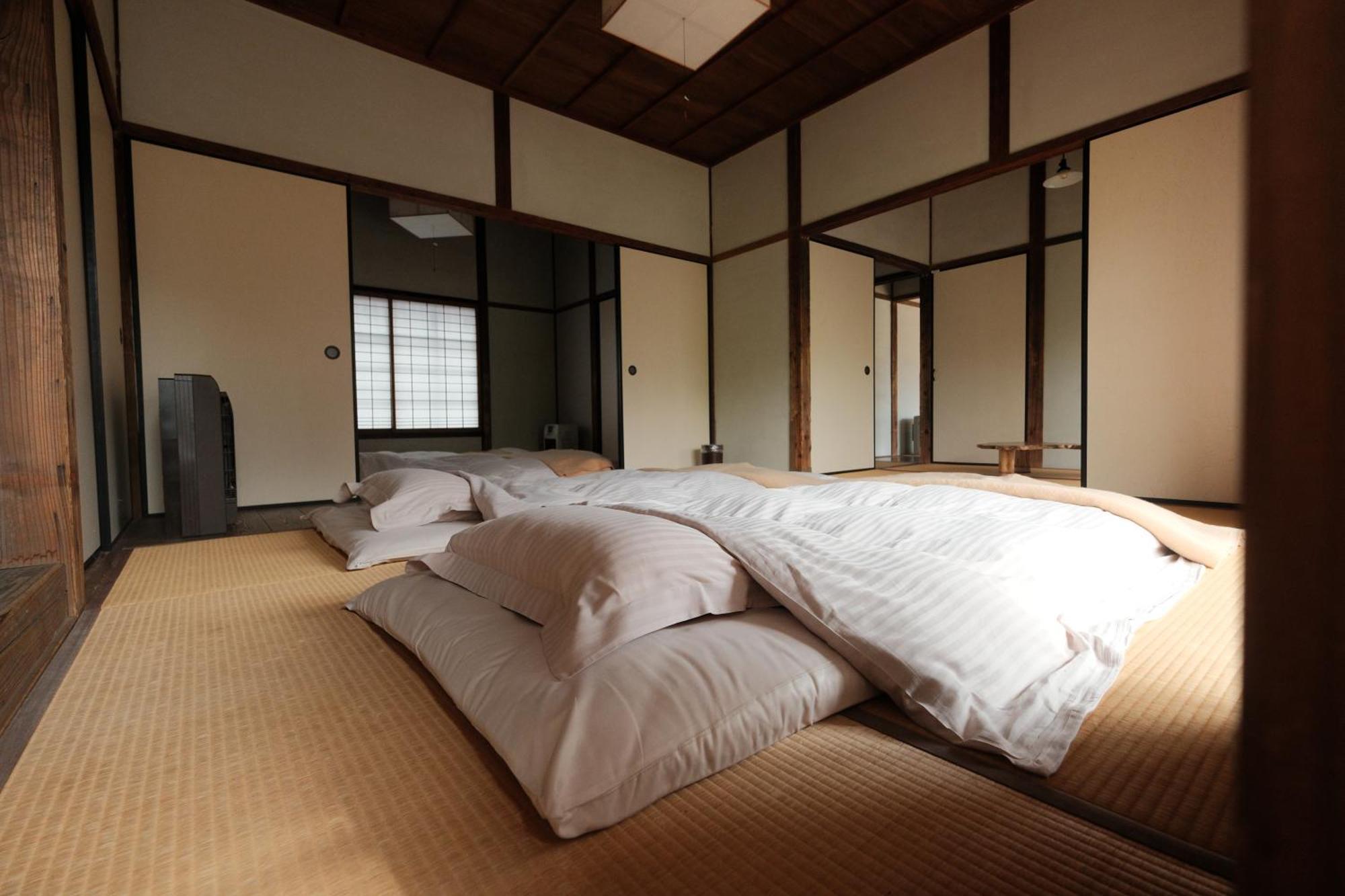 Japan'S Oldest Remaining Company Housing Villa Asago Exteriör bild