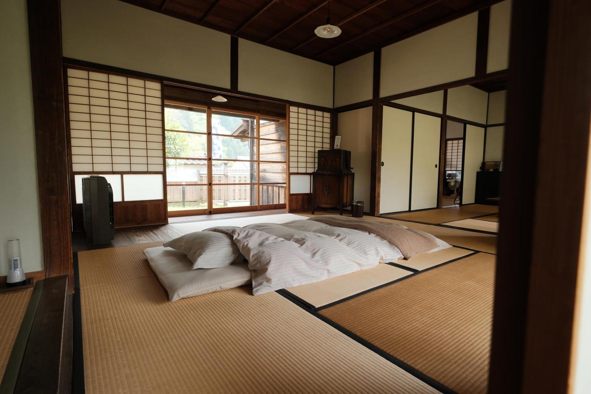Japan'S Oldest Remaining Company Housing Villa Asago Exteriör bild