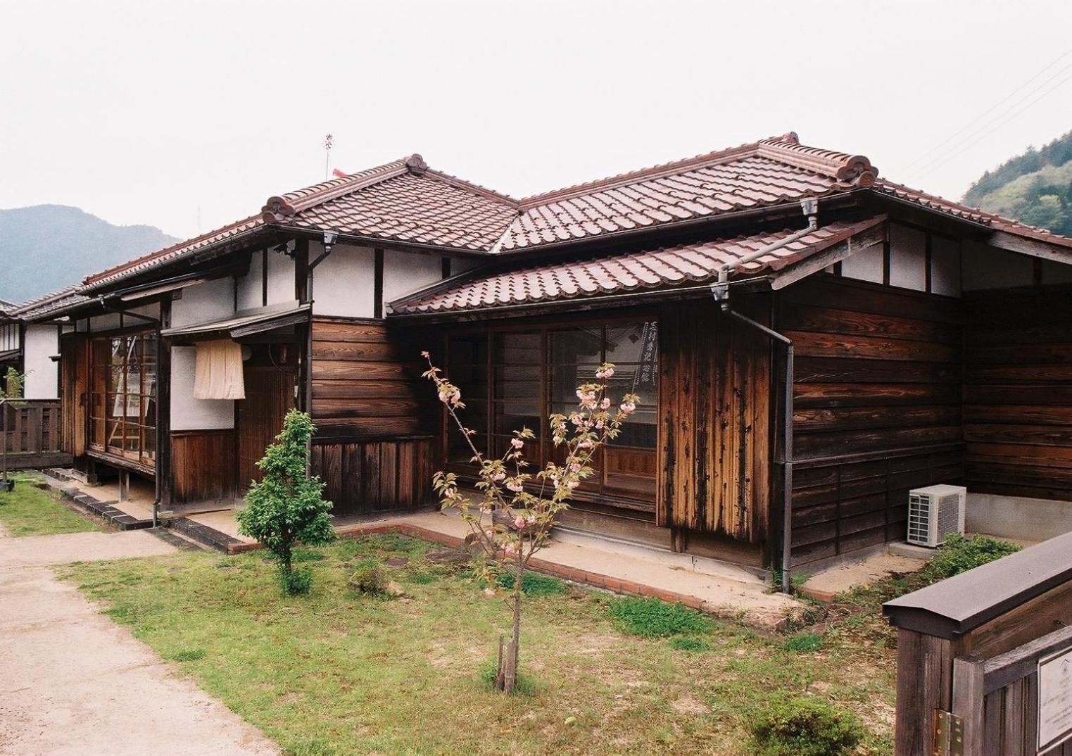 Japan'S Oldest Remaining Company Housing Villa Asago Exteriör bild